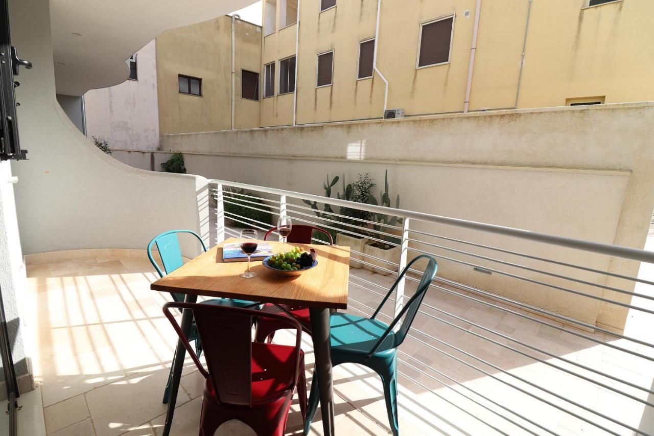 Modern Apartment “Casa Giuditta Deluxe A Otranto” Wi-Fi & Balcony Exterior photo